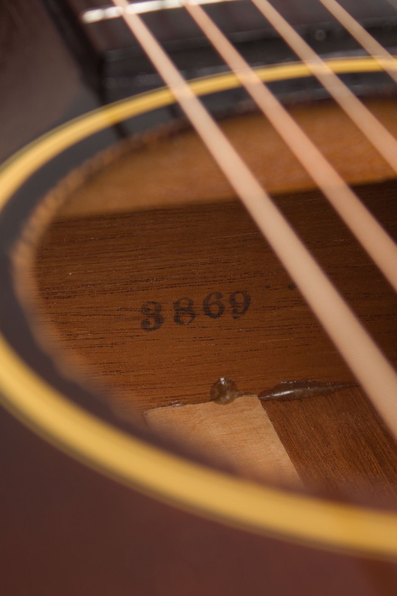 Gibson LG-2 Flat Top Acoustic Guitar (1949)