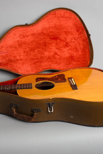Gibson J-35 Flat Top Acoustic Guitar (1941)
