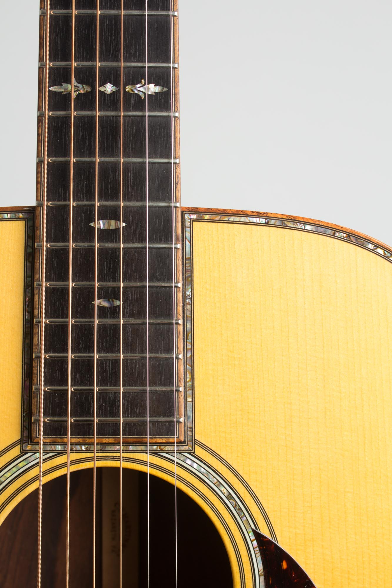 C. F. Martin 000-42 Custom Flat Top Acoustic Guitar (2015)