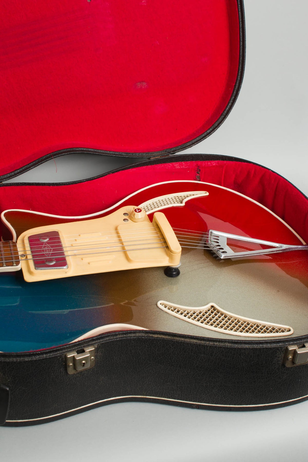 Wandre Blue Jeans/Teen Ager Model 900 Semi-Hollow Body Electric Guitar (1960)
