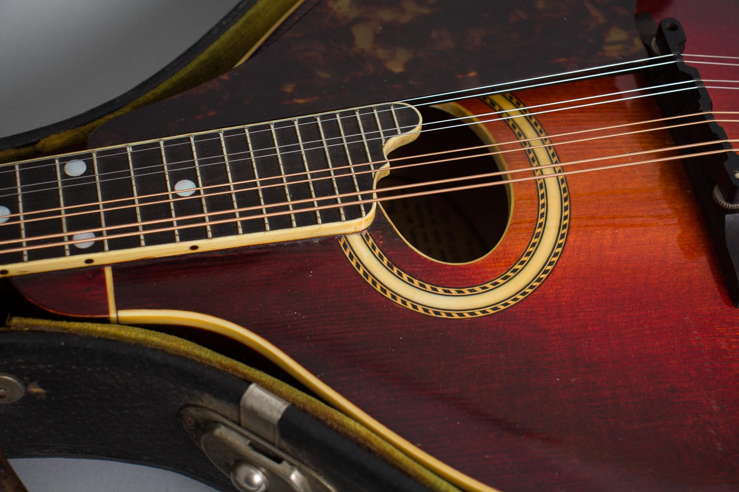 Gibson Model A-4 Snakehead Carved Top Mandolin (1923)
