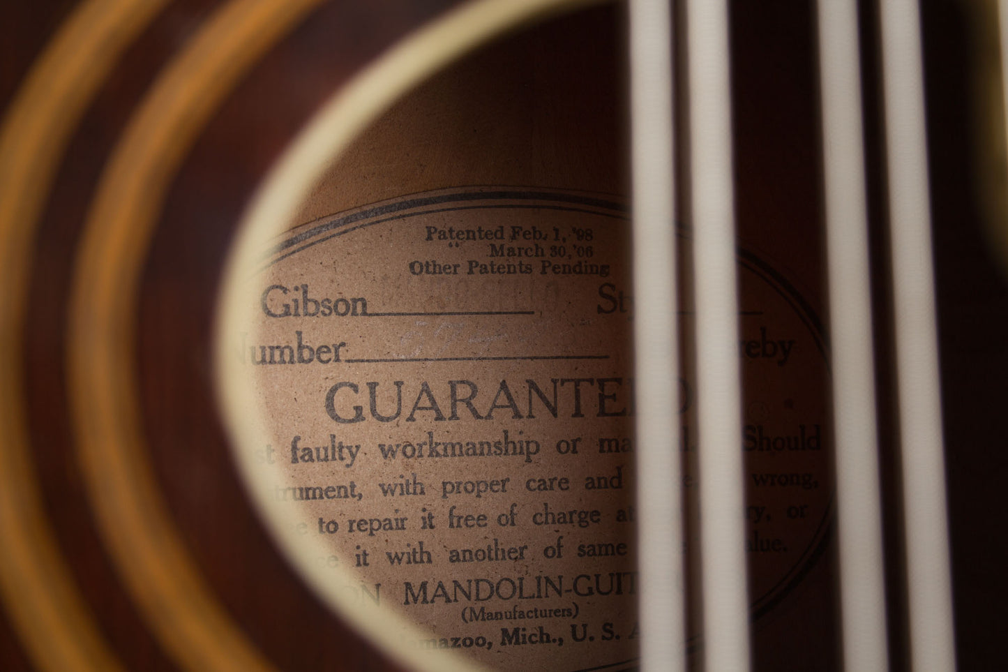 Gibson K-1 Carved Top Mandocello (1919)