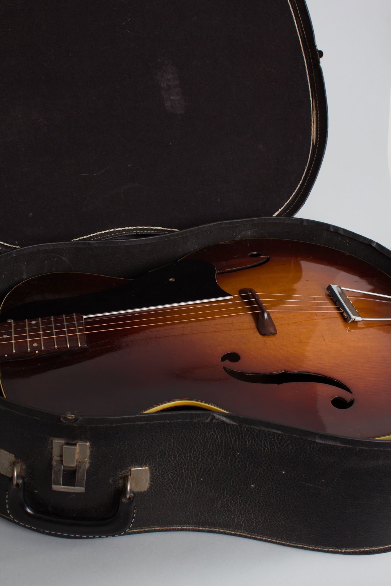 Harmony Marwin Deluxe Modified Arch Top Acoustic Tenor Guitar (1939)