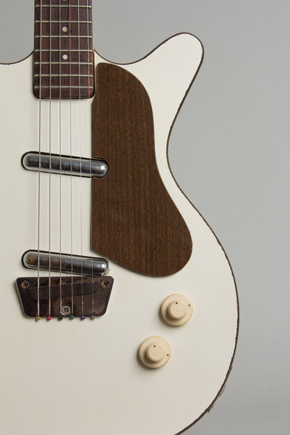 Danelectro Model 6026 Deluxe Semi-Hollow Body Electric Guitar (1958)