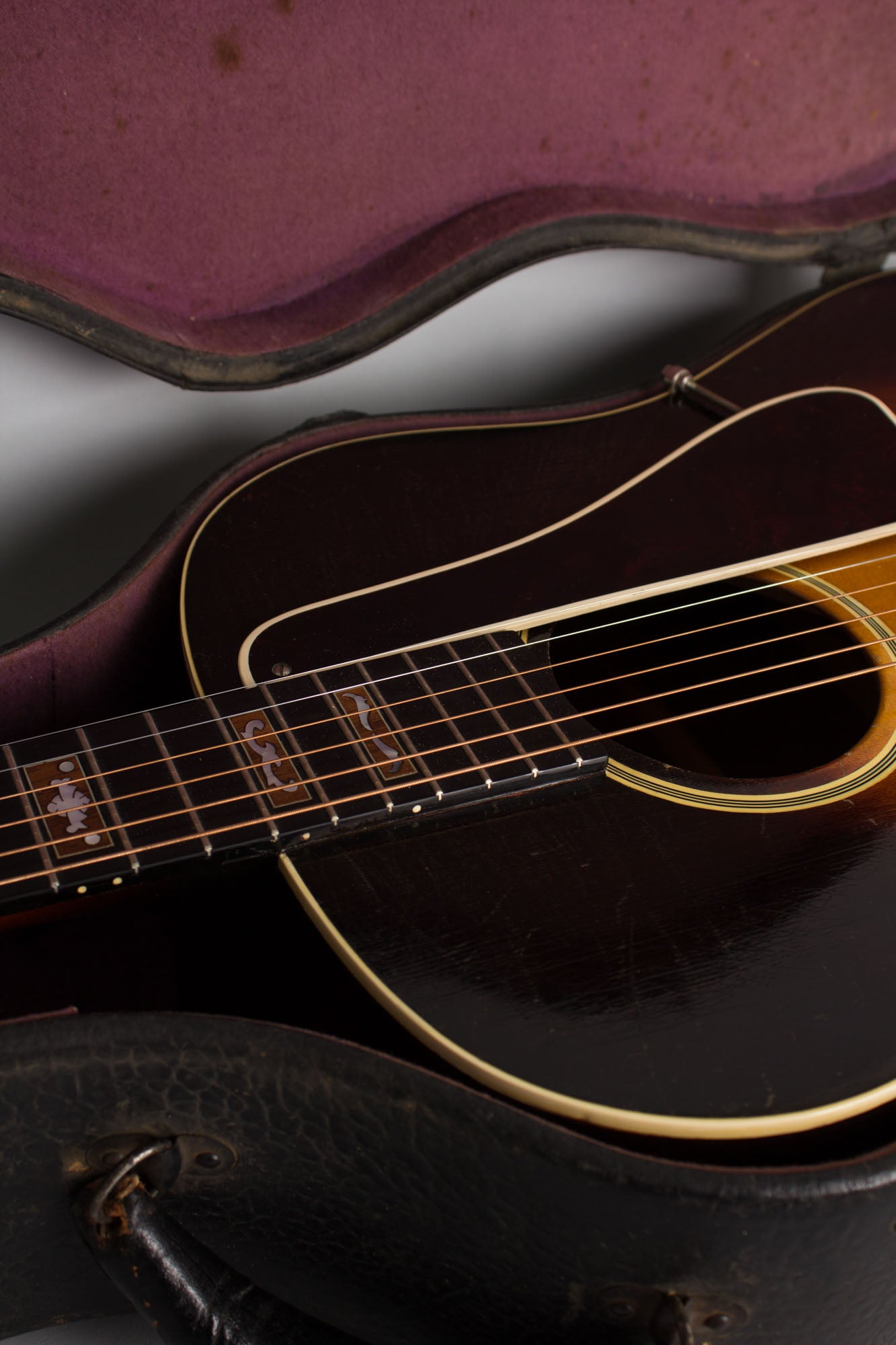 Gibson Jumbo Custom Flat Top Acoustic Guitar (1935)
