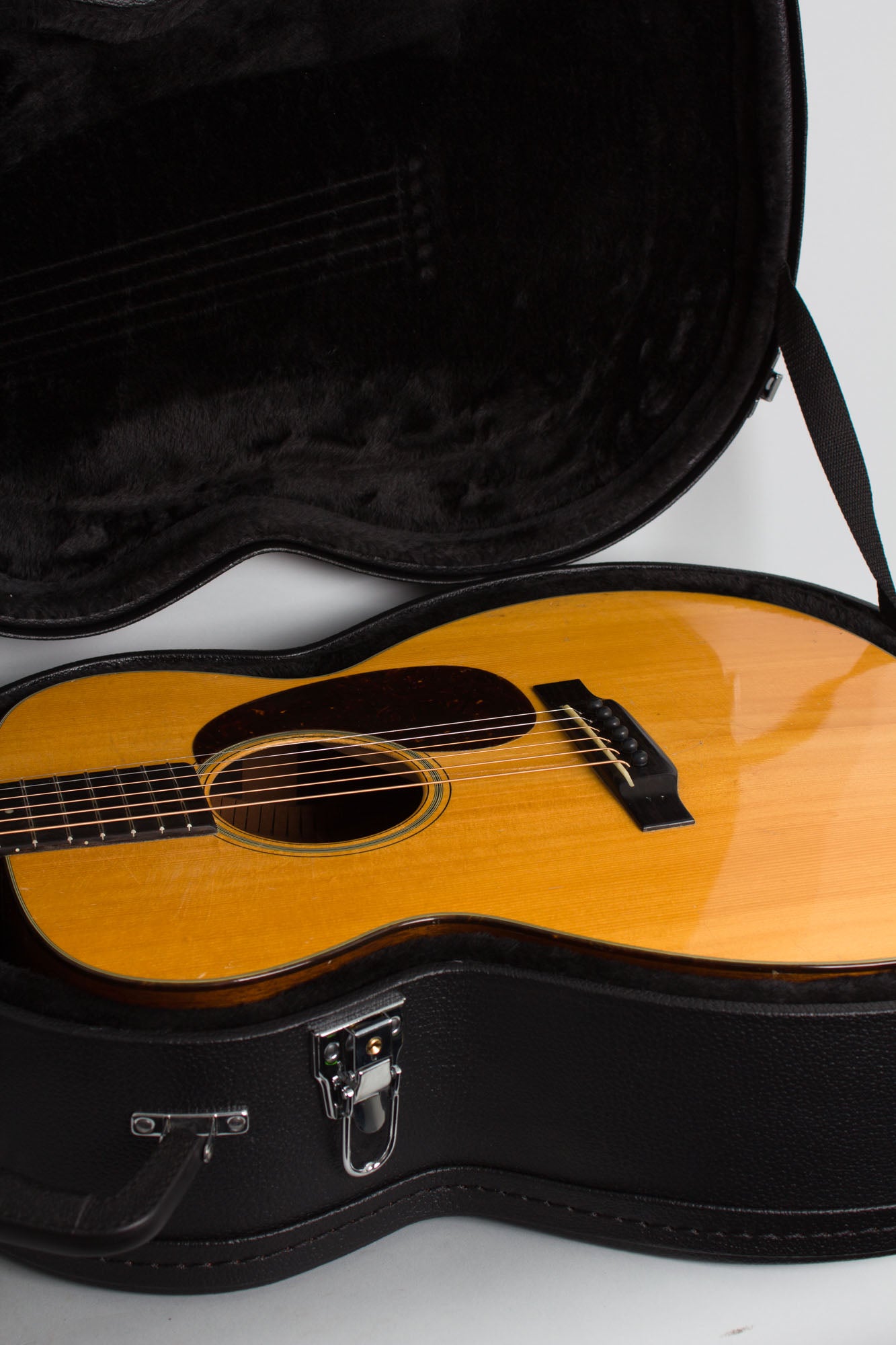 C. F. Martin 000-18 Flat Top Acoustic Guitar (1938)