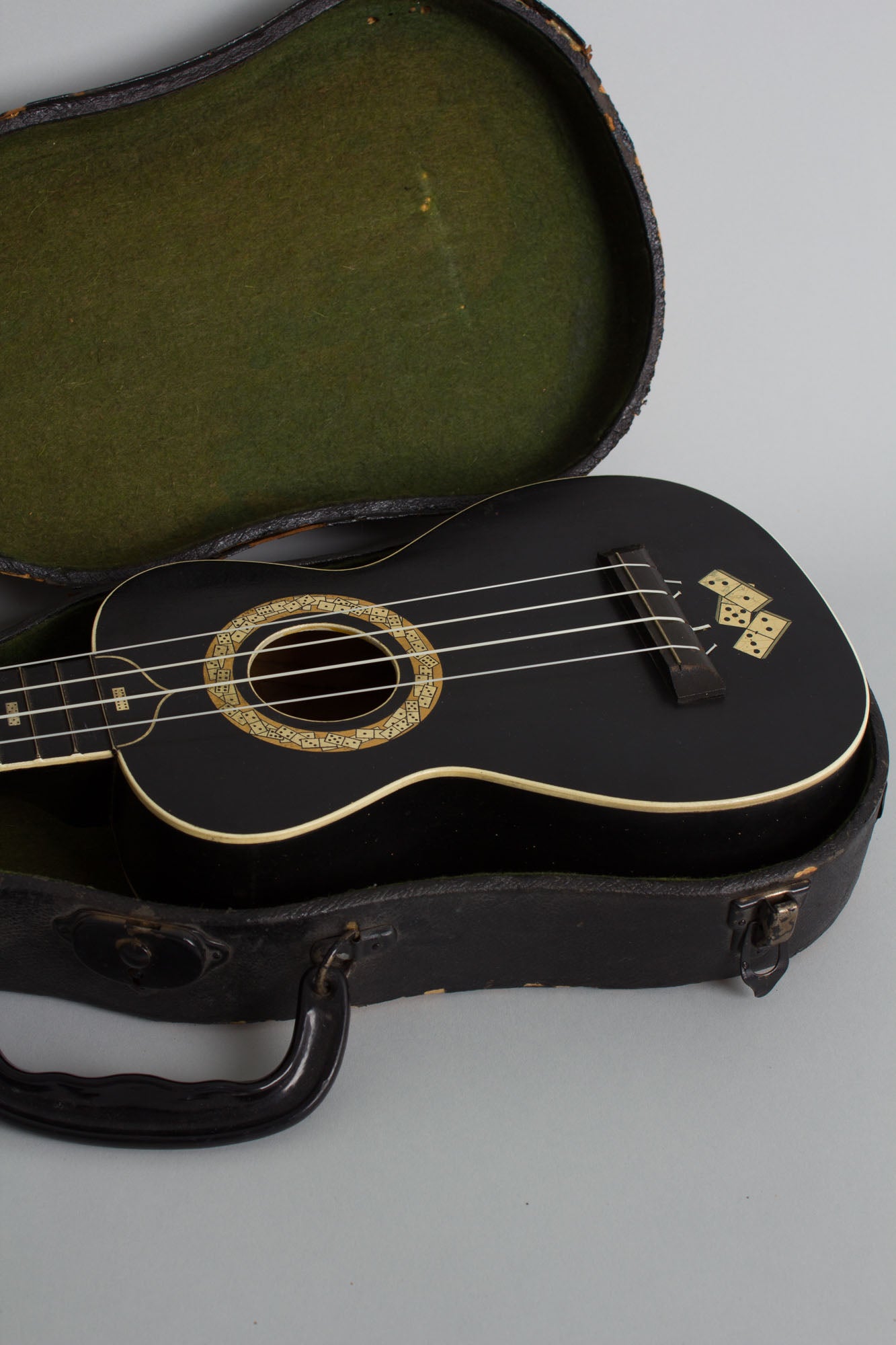 J.R. Stewart & Co. Le Domino Soprano Ukulele (1926)