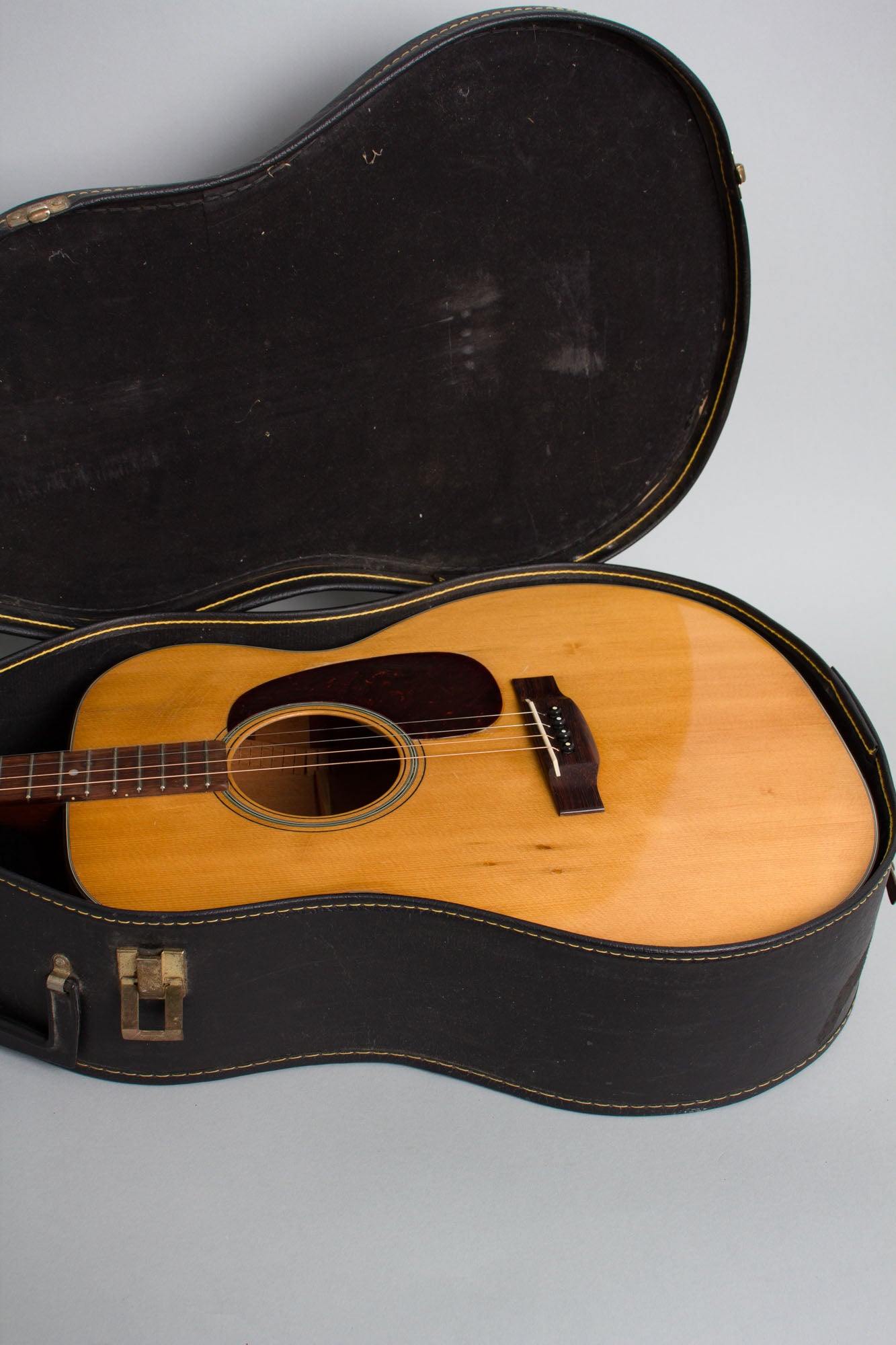 C. F. Martin 0-18T Flat Top Tenor Guitar (1952)
