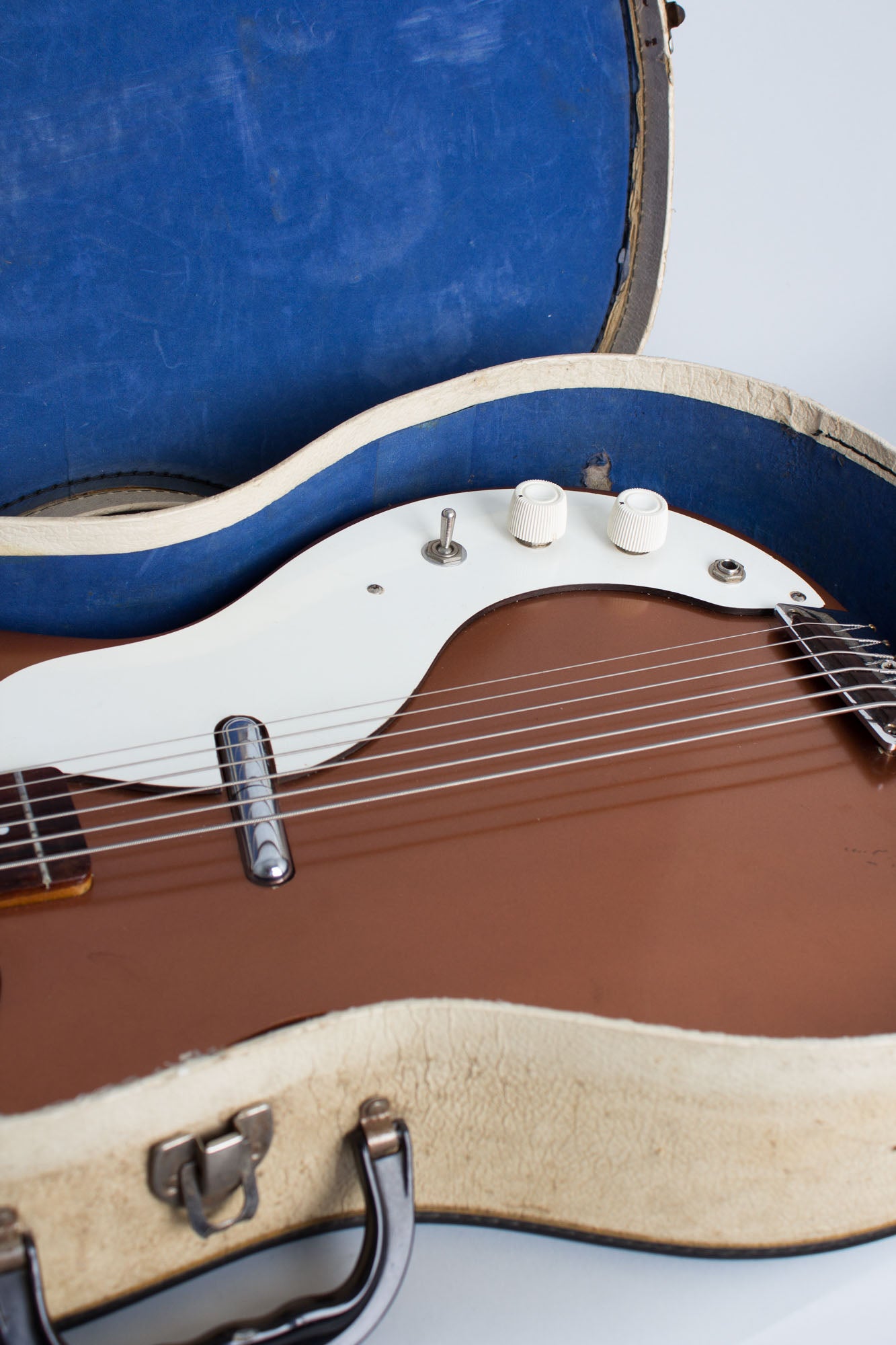 Danelectro Standard Shorthorn Model 3612 Electric 6-String Bass Guitar (1961/4)
