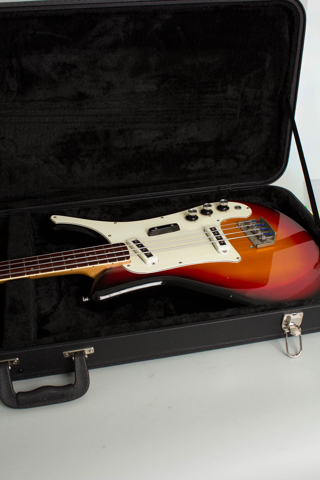 Yamaha SB-5A Solid Body Electric Bass Guitar (1968)