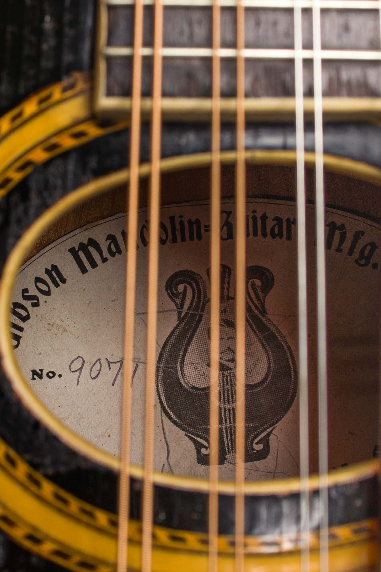 Gibson A-4 Carved Top Mandolin (1909)