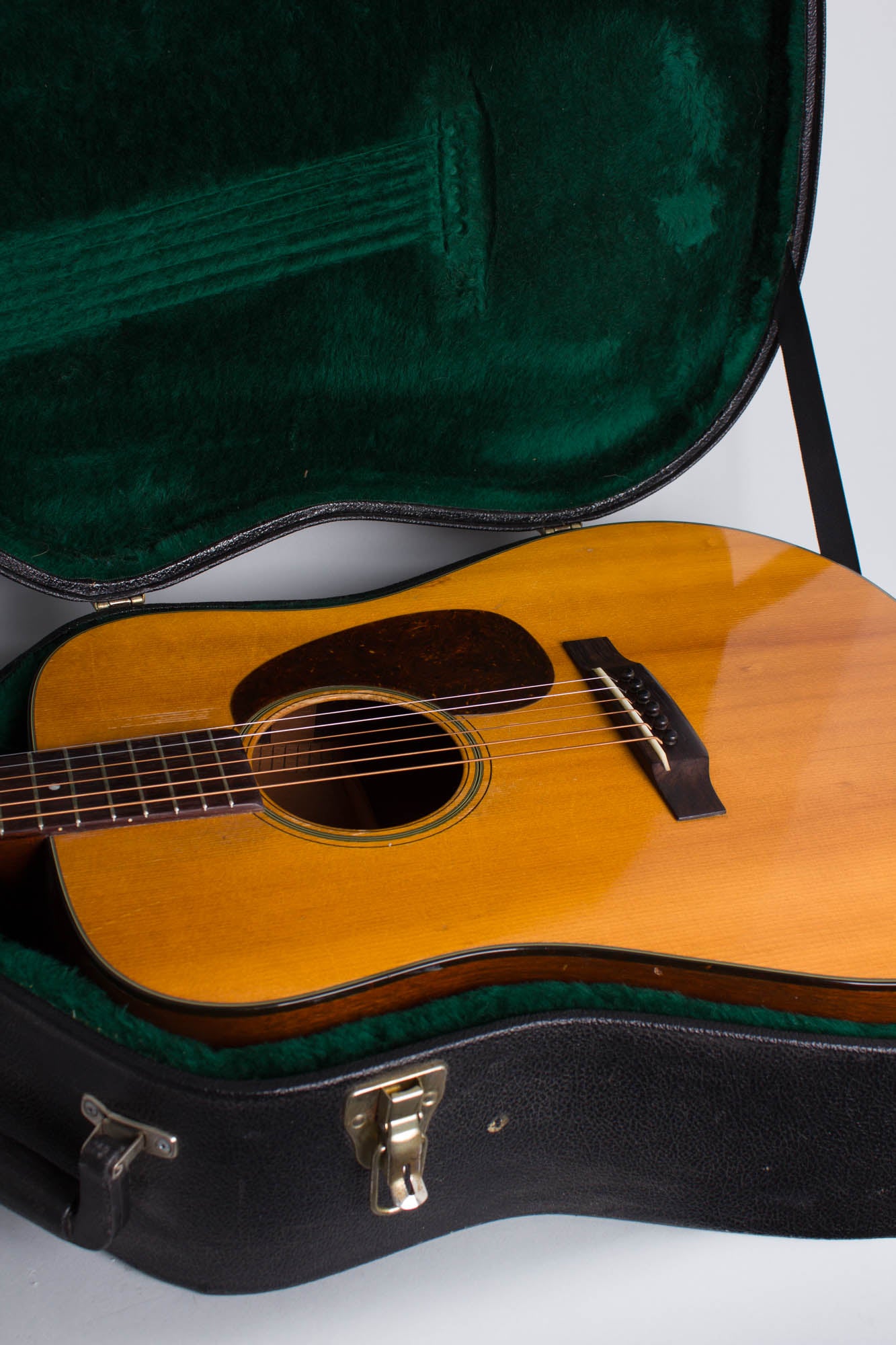 C. F. Martin D-18 Flat Top Acoustic Guitar (1947)
