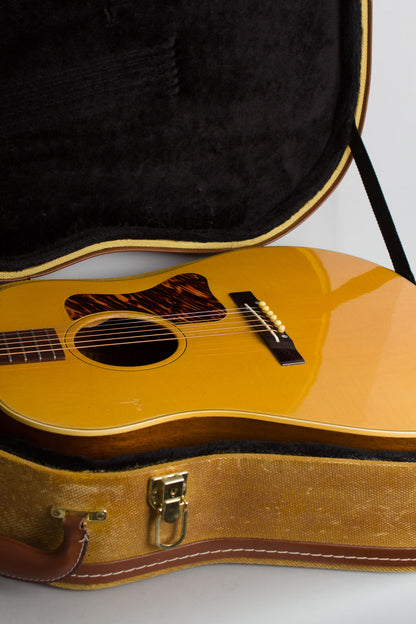 Gibson J-35 Flat Top Acoustic Guitar (1941-2)