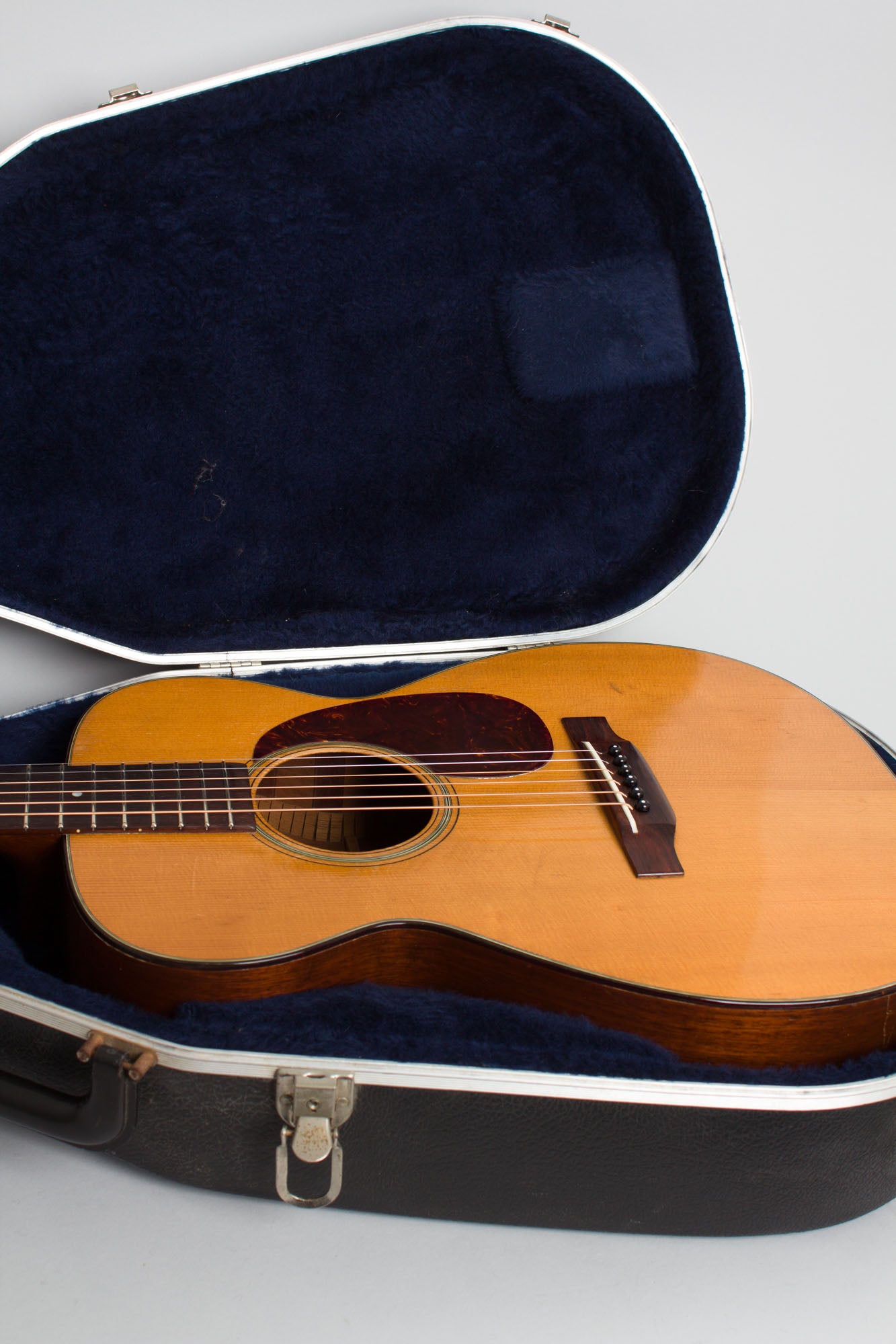 C. F. Martin 0-18 Flat Top Acoustic Guitar (1952)
