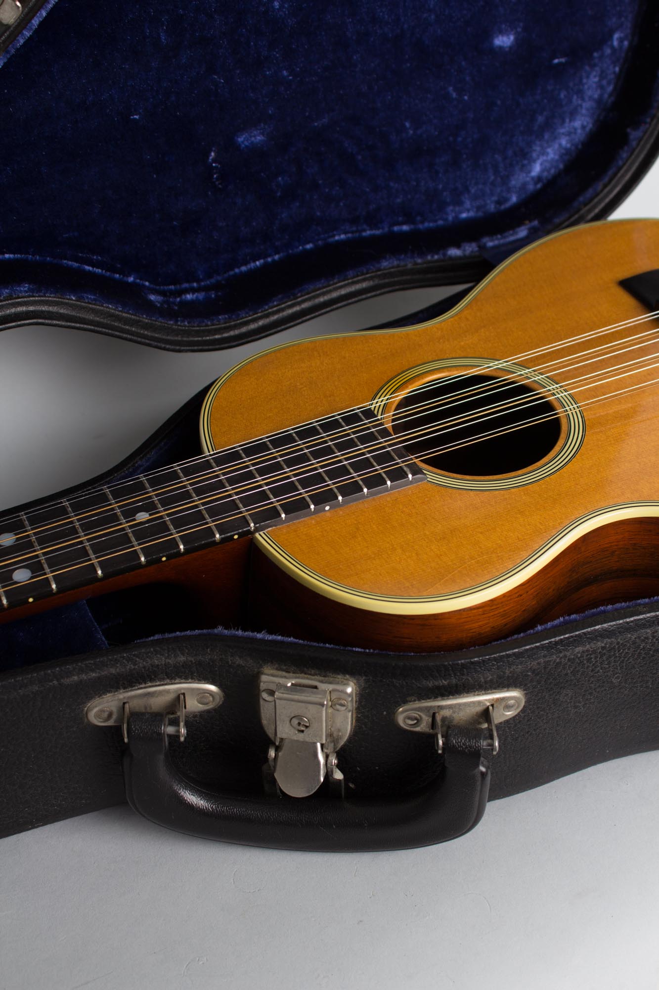 C. F. Martin T-28 Tiple (1970)