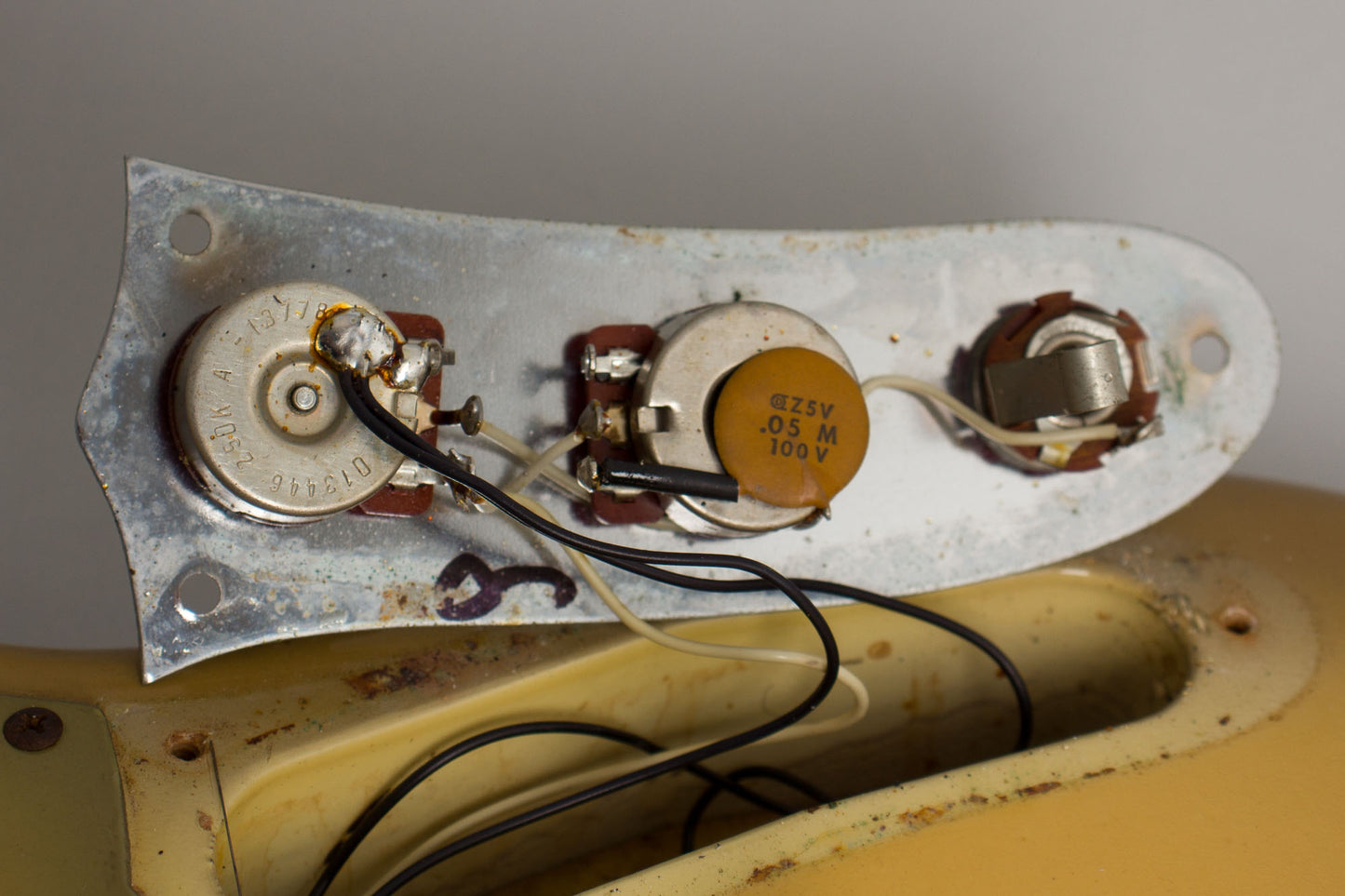 Fender Mustang Solid Body Electric Guitar (1979)