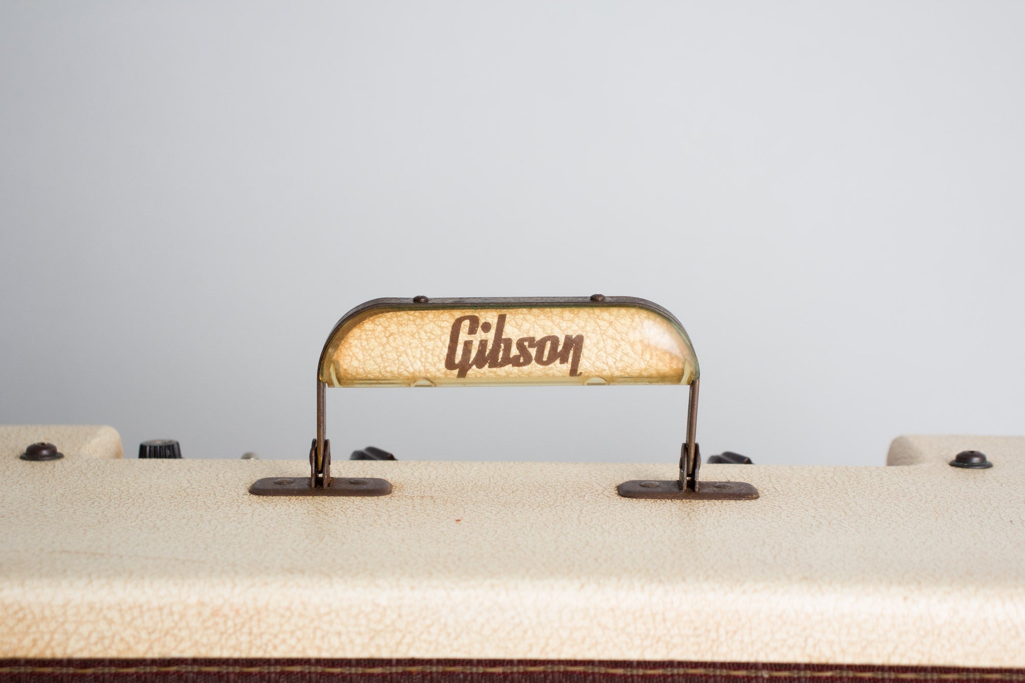洋楽 G-Rap A.M.P. - PUSHIN' PLATES Gibson GA-8 Discoverer Tube Amplifier (1961) – RetroFret