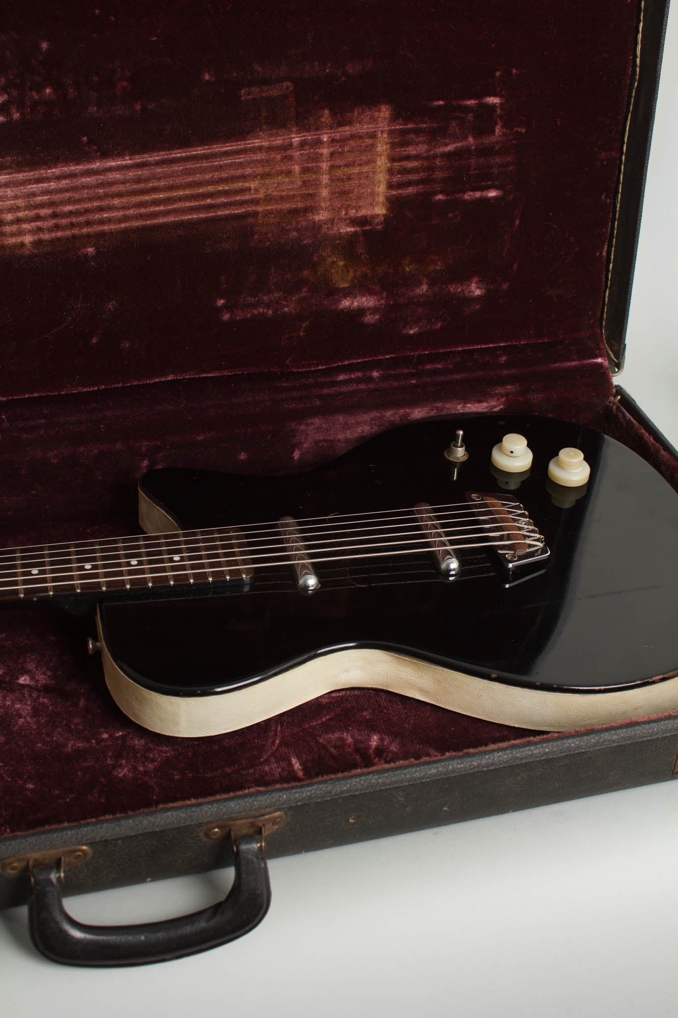 Danelectro UB-2 Composite Electric 6-String Bass Guitar (1960)