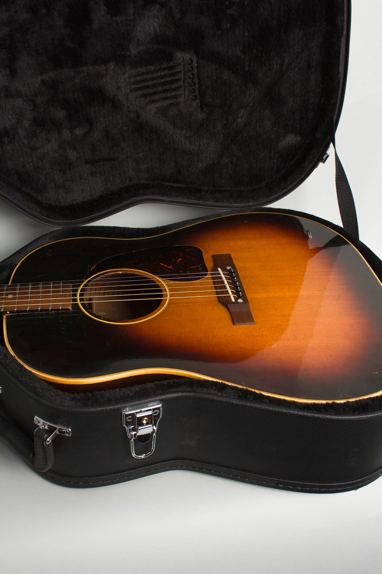 Gibson J-45 Flat Top Acoustic Guitar (1954)