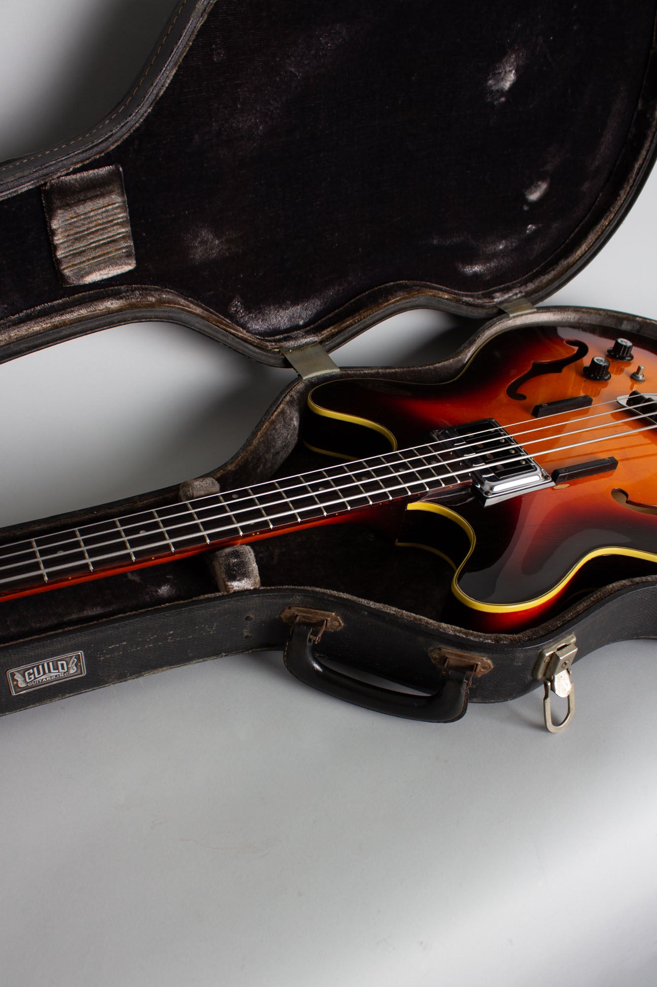 Guild Starfire Bass Semi-Hollow Body Electric Bass Guitar (1967)