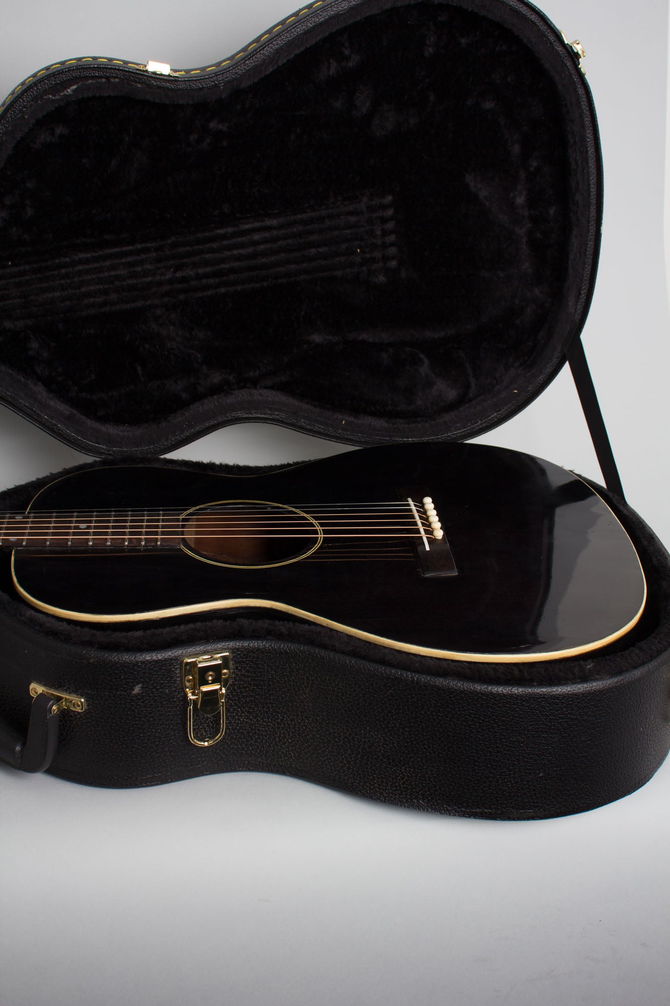 Gibson L-00 Flat Top Acoustic Guitar (1931)