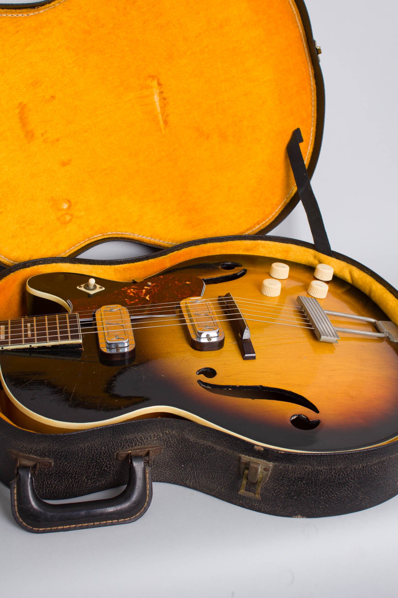 Harmony Meteor H-70 Arch Top Hollow Body Electric Guitar (1961)