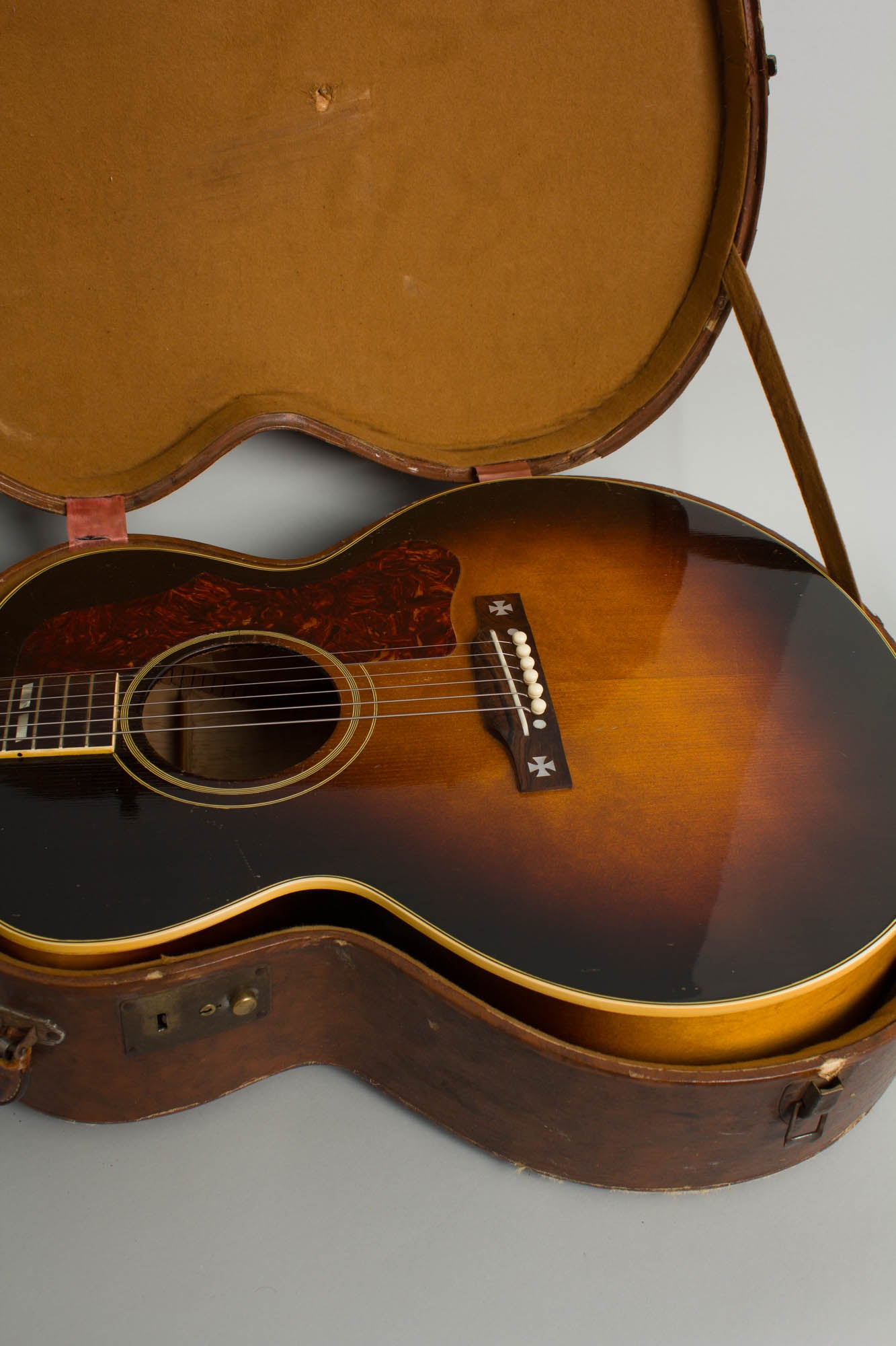 Gibson J-185 Flat Top Acoustic Guitar (1953)