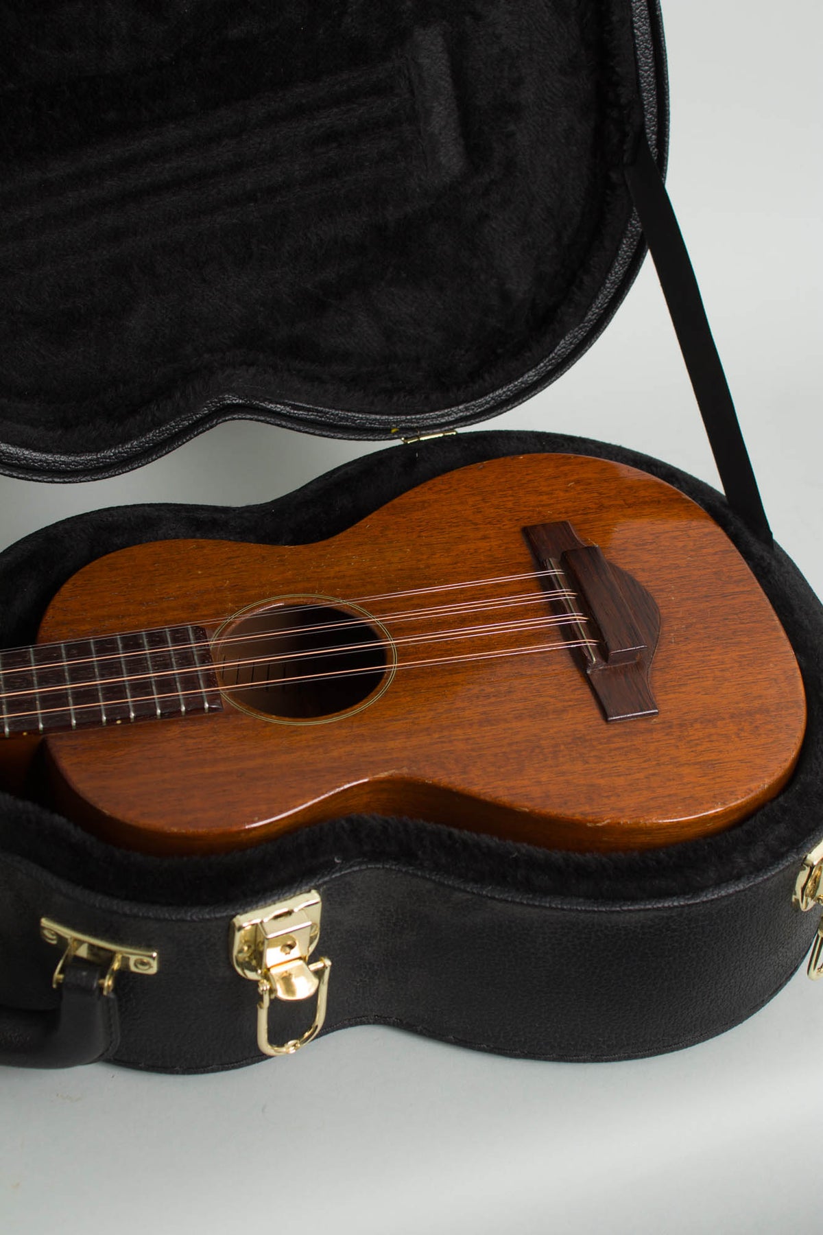 C. F. Martin T-17 Tiple (1931)
