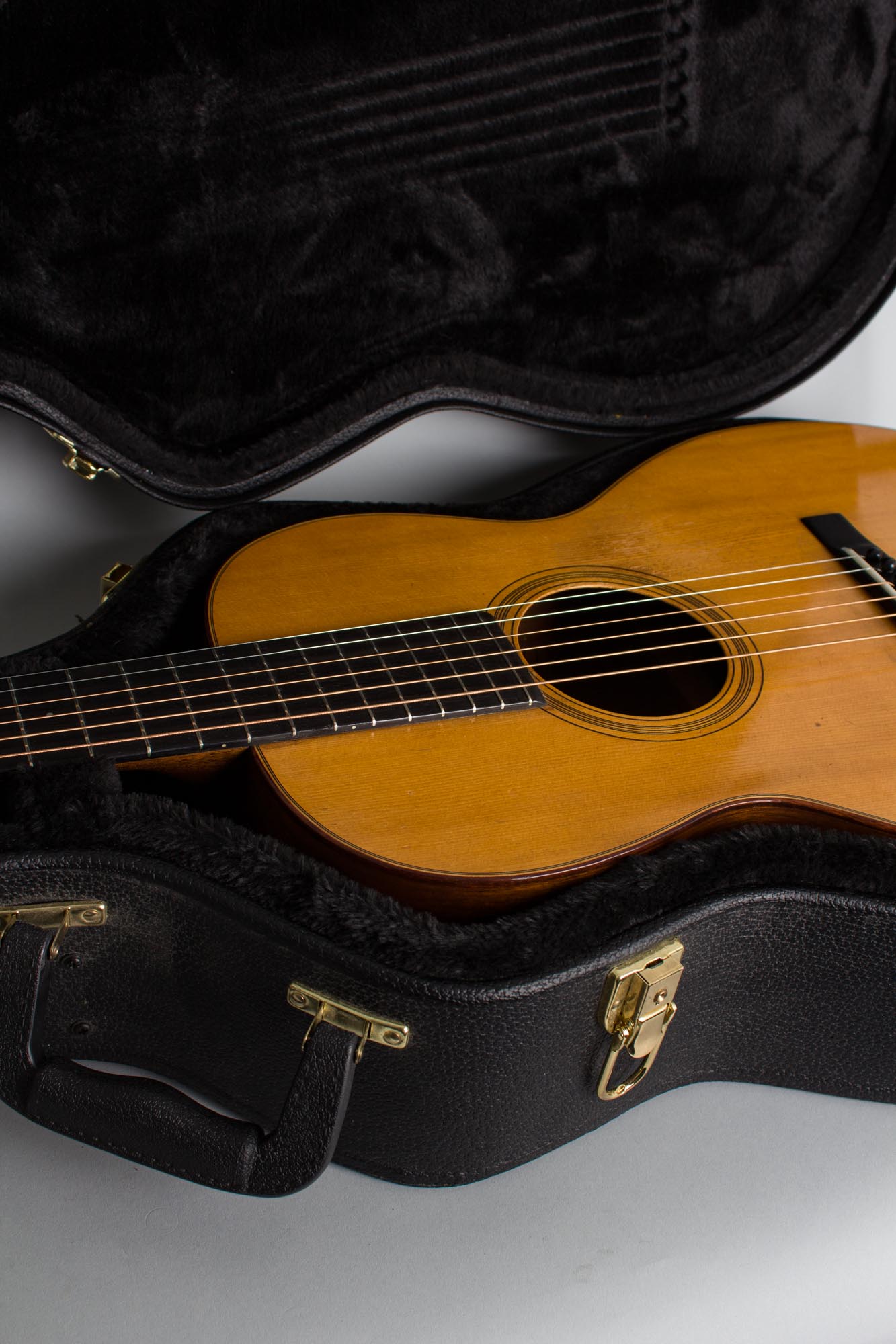 C. F. Martin 0-18 Flat Top Acoustic Guitar (1926)