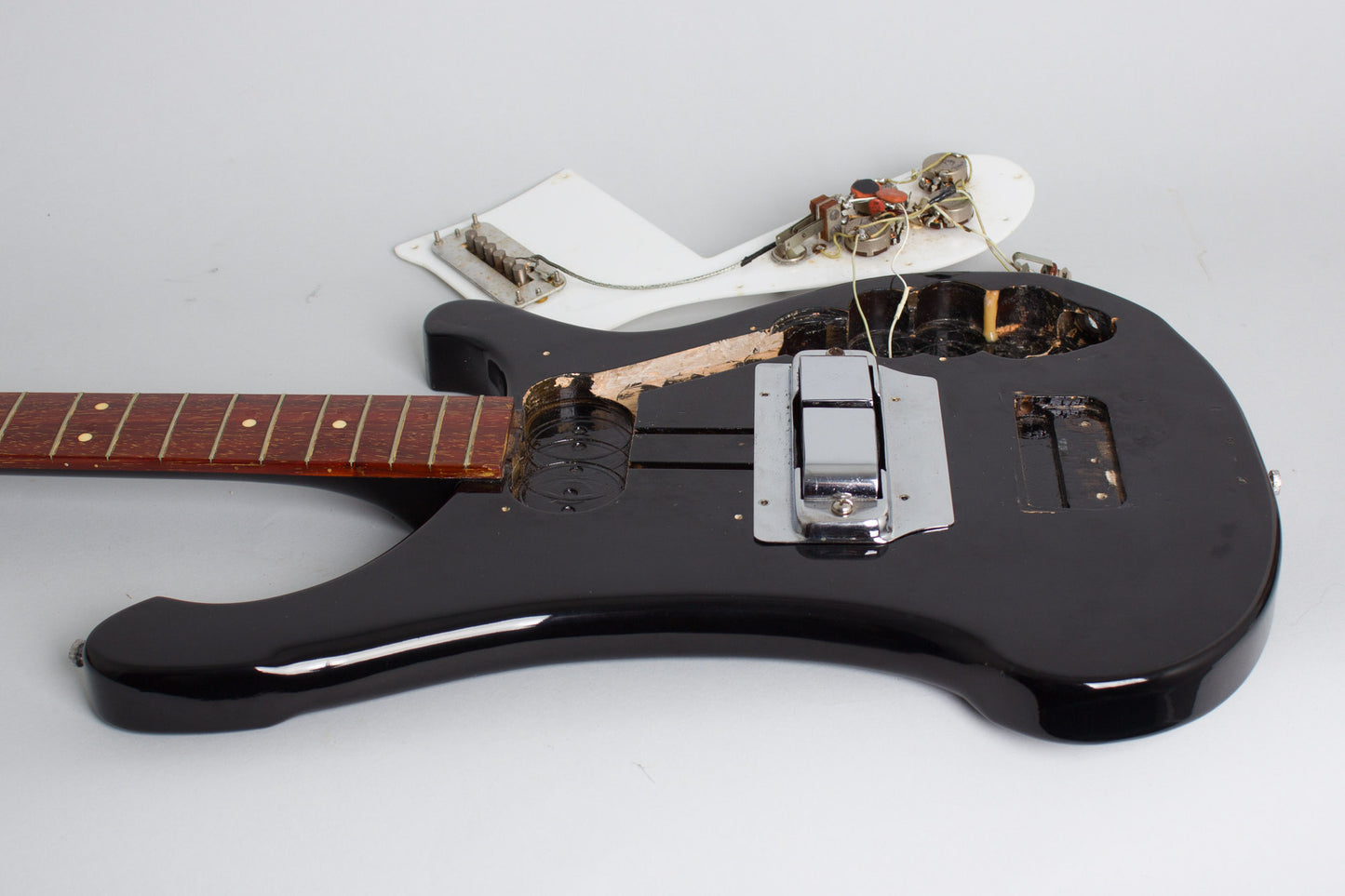 Rickenbacker Model 4001S Solid Body Electric Bass Guitar (1963)