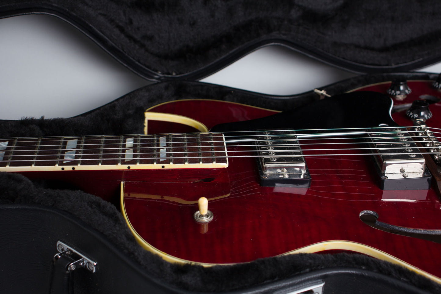 Gibson ES-175D Arch Top Hollow Body Electric Guitar (2001)