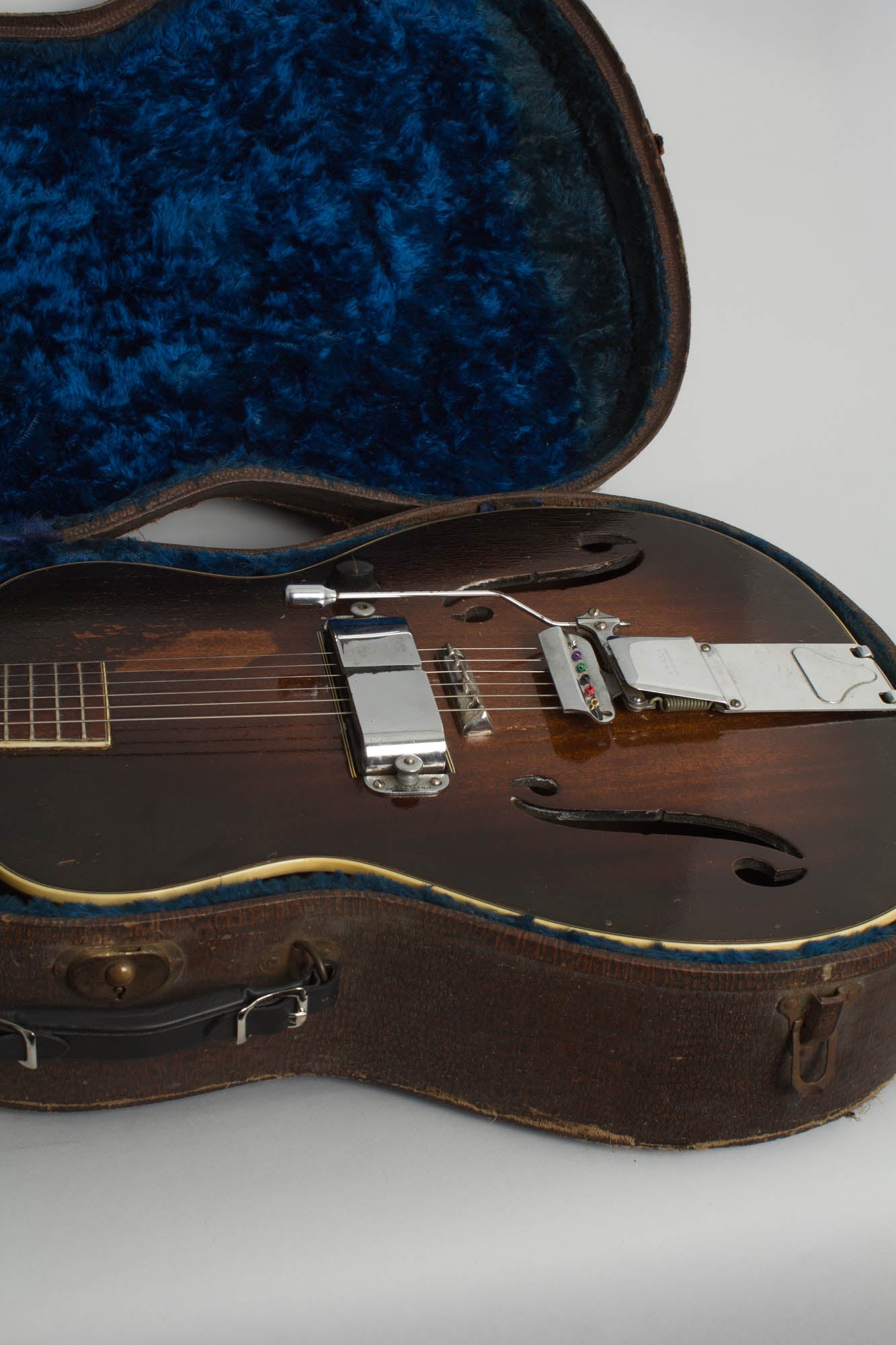 Rickenbacker Ken Roberts Model Hollow Body Electric Guitar (1937)