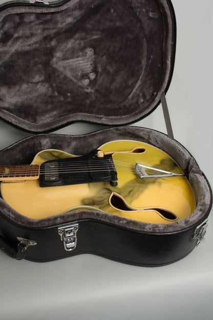 Wandre BB Model Semi-Hollow Body Electric Guitar (1960)