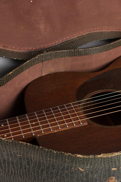 C. F. Martin 00-17 Flat Top Acoustic Guitar (1946)