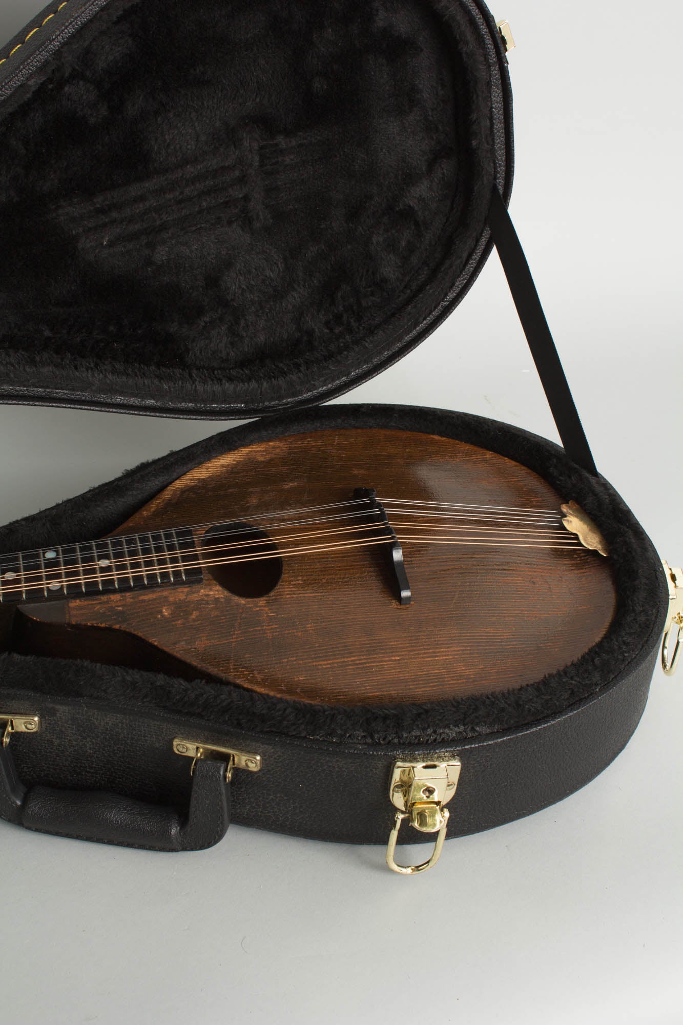 Gibson A-Junior Snakehead Carved Top Mandolin (1927)