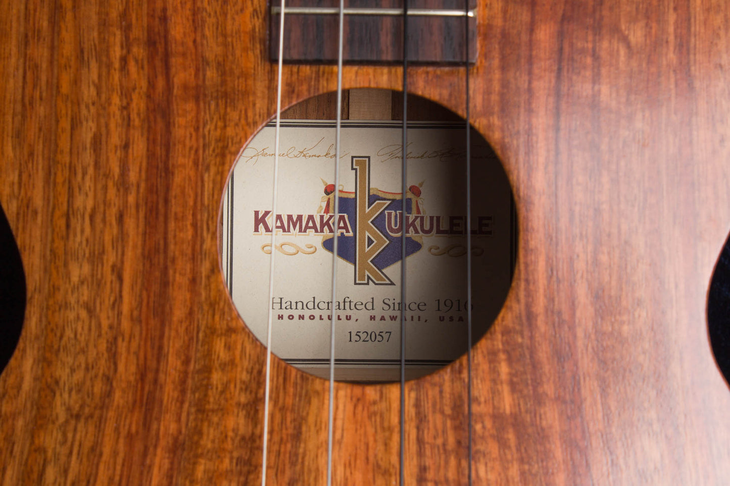 Kamaka HF-4 Baritone Ukulele (2015)