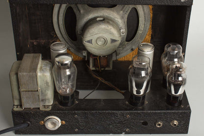 Rickenbacker Style 3 Small Combo Tube Amplifier (1935)