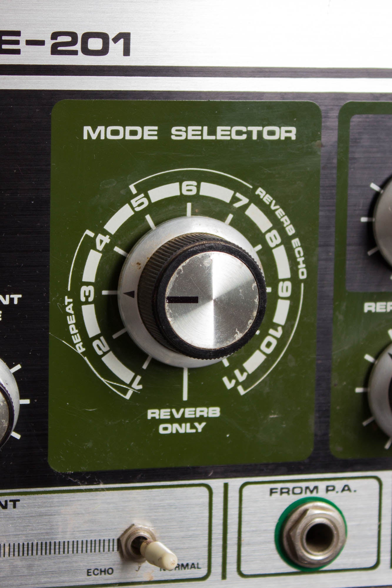 Roland Space Echo RE-201 Echo Effect (1970s)