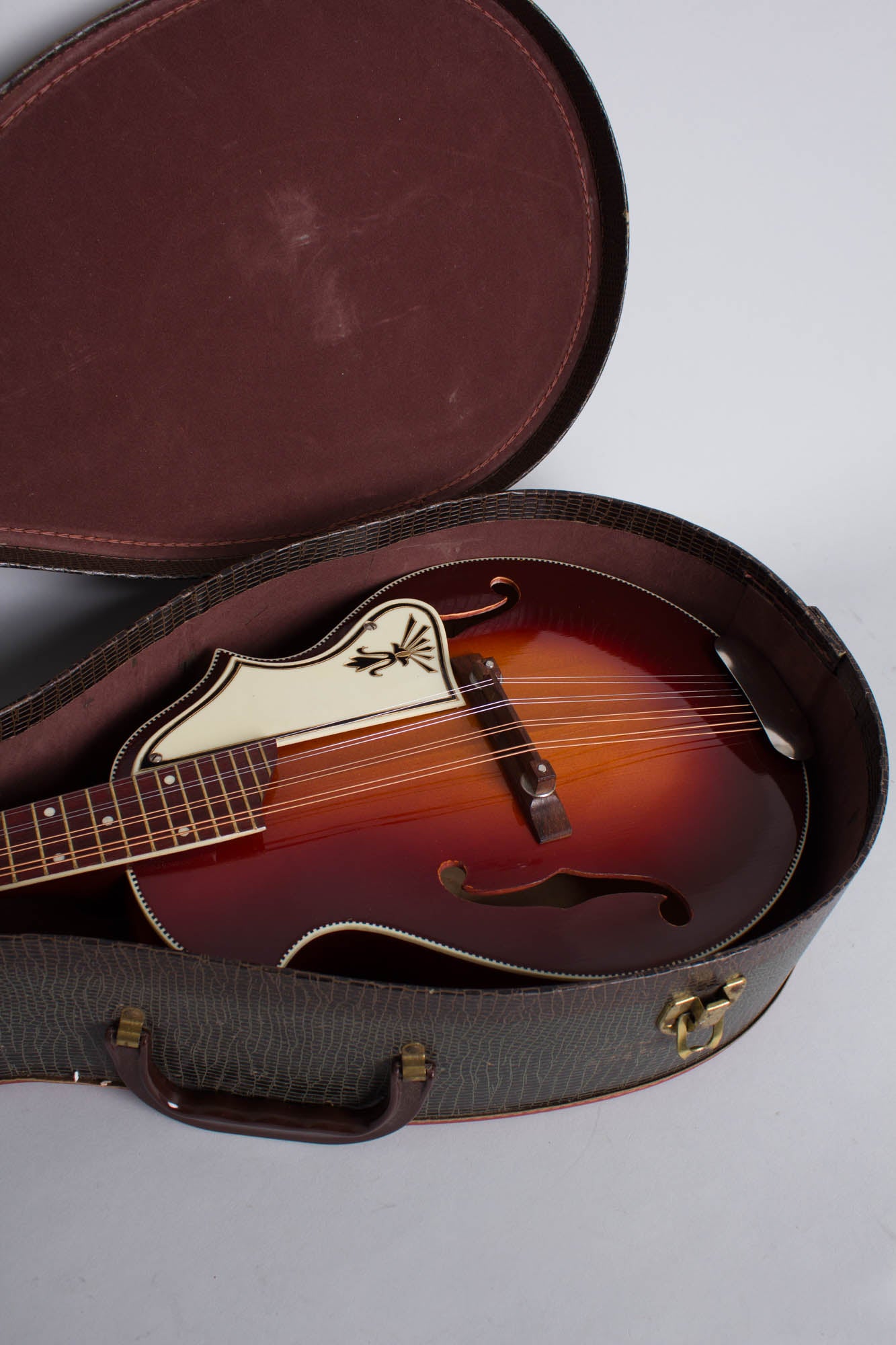 Kay Unlabelled Venetian Style Arch Top Mandolin (1950s)