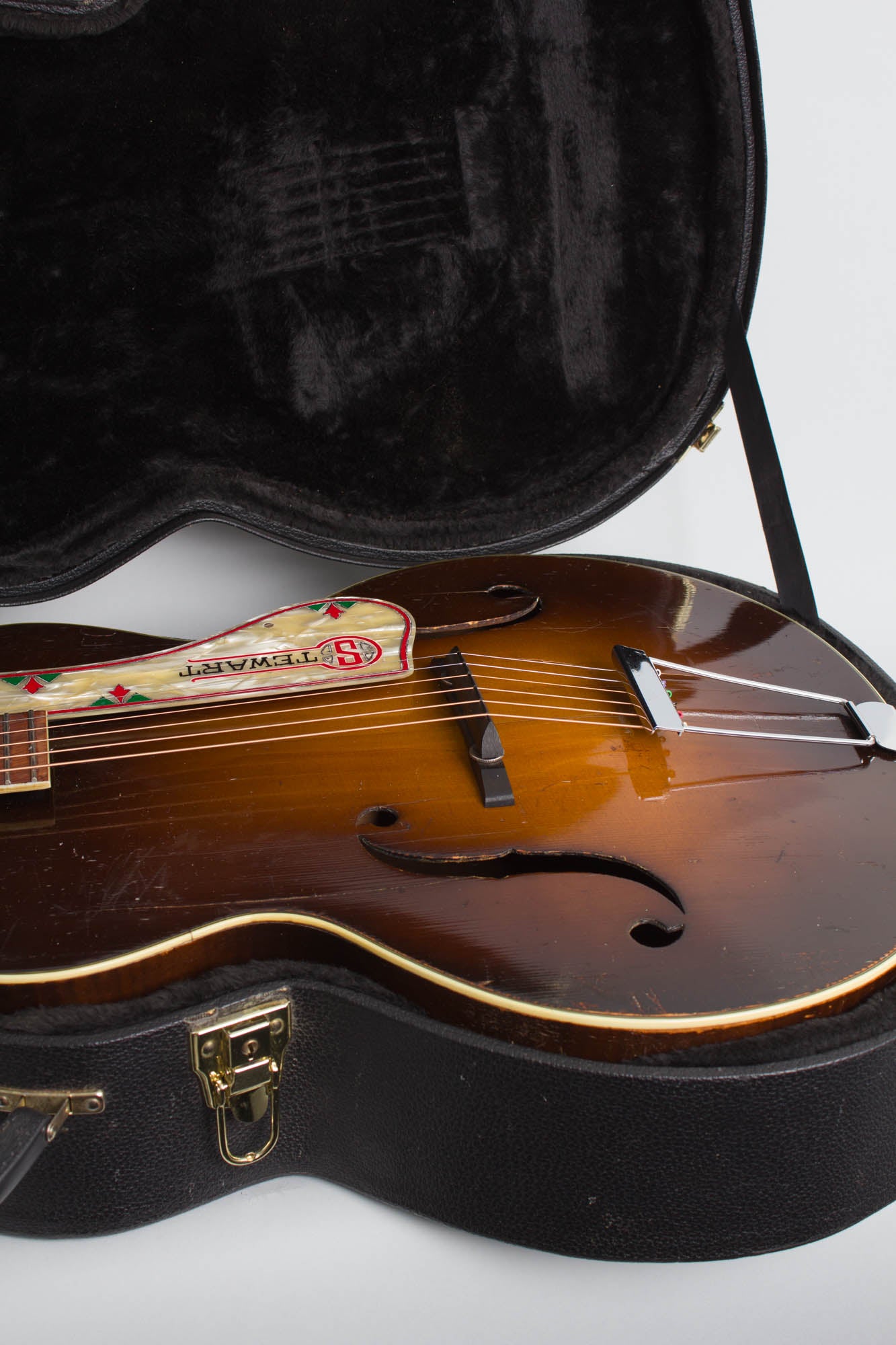Harmony S.S. Stewart Model 1286 Arch Top Acoustic Guitar (1938)