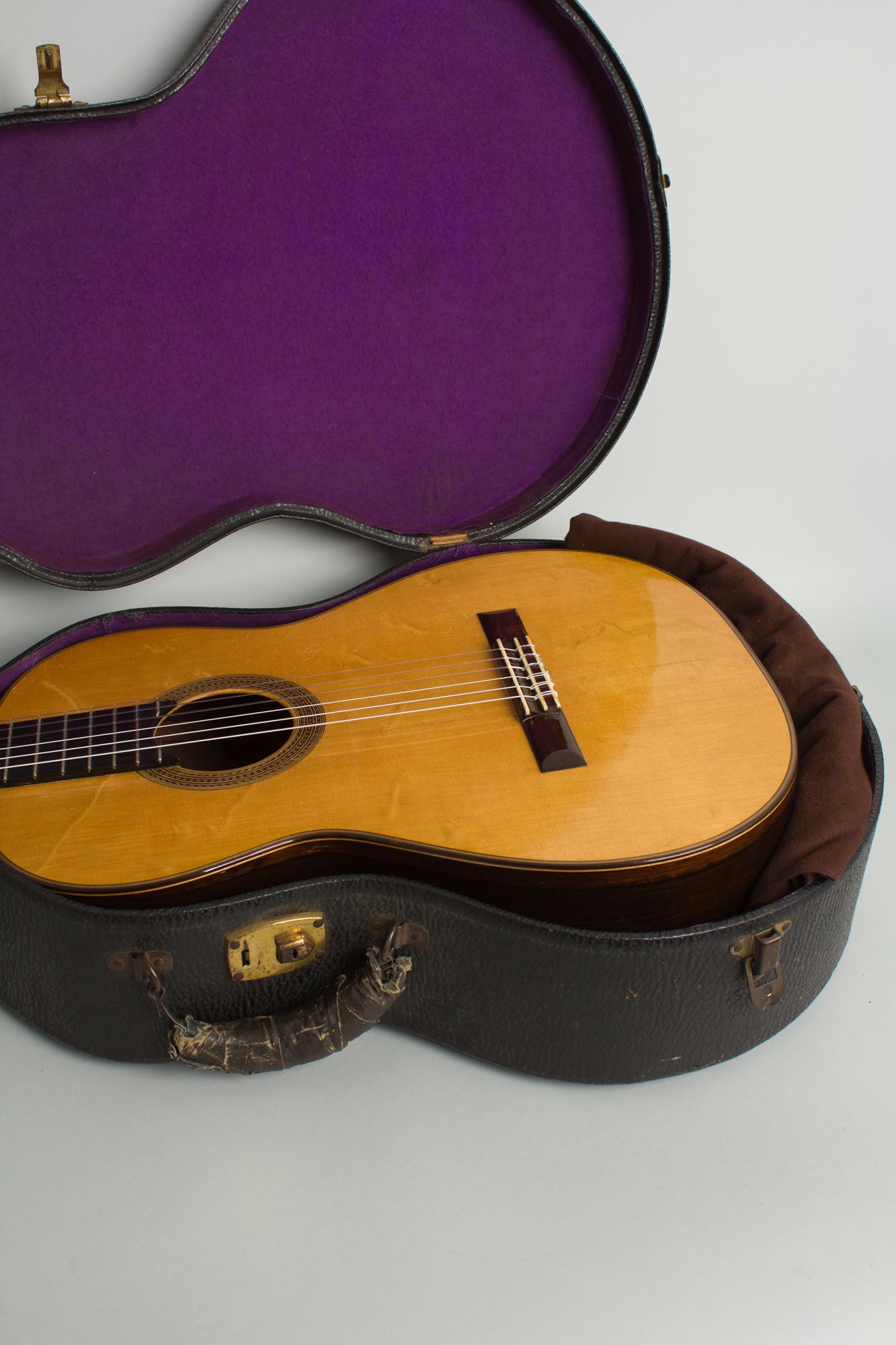 Manuel Velazquez Classical Guitar (1955)
