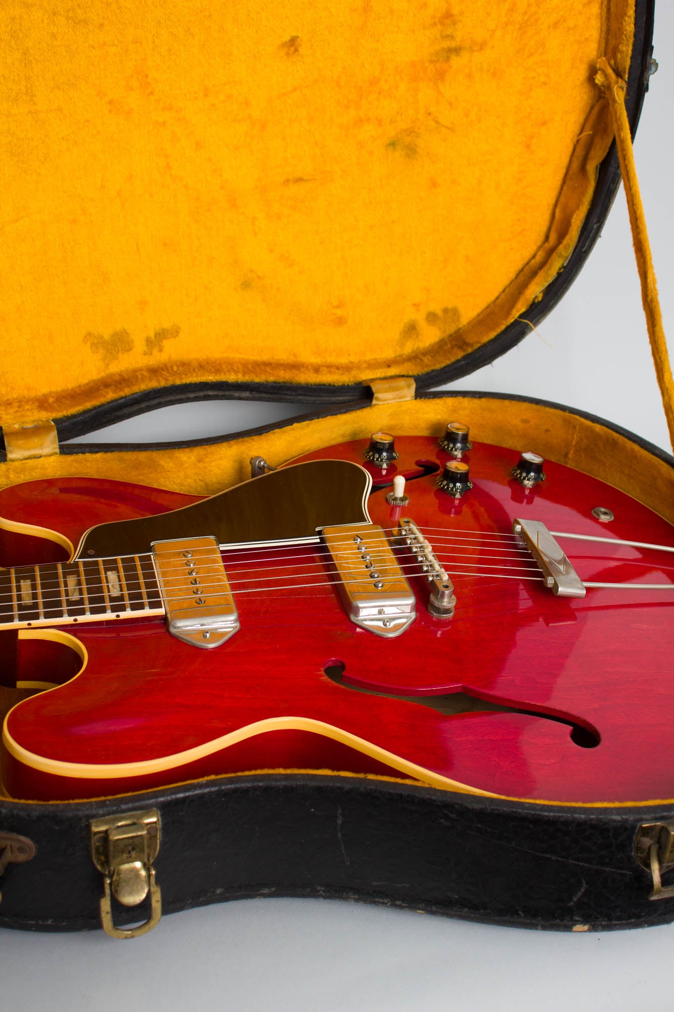 Gibson ES-330TDC Thinline Hollow Body Electric Guitar (1963)