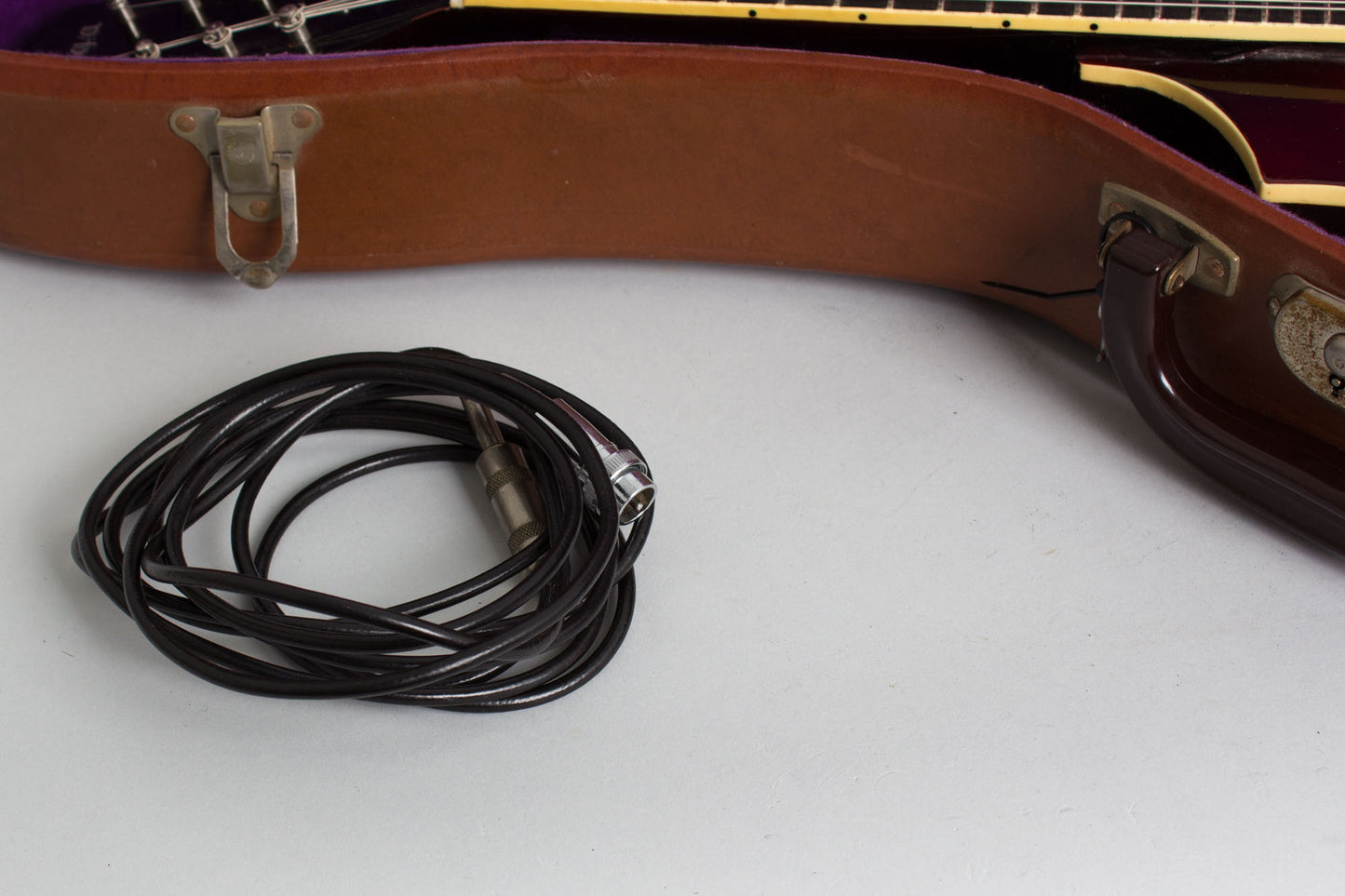 Vega D-100 Hollow Body Electric Mandolin (1950)