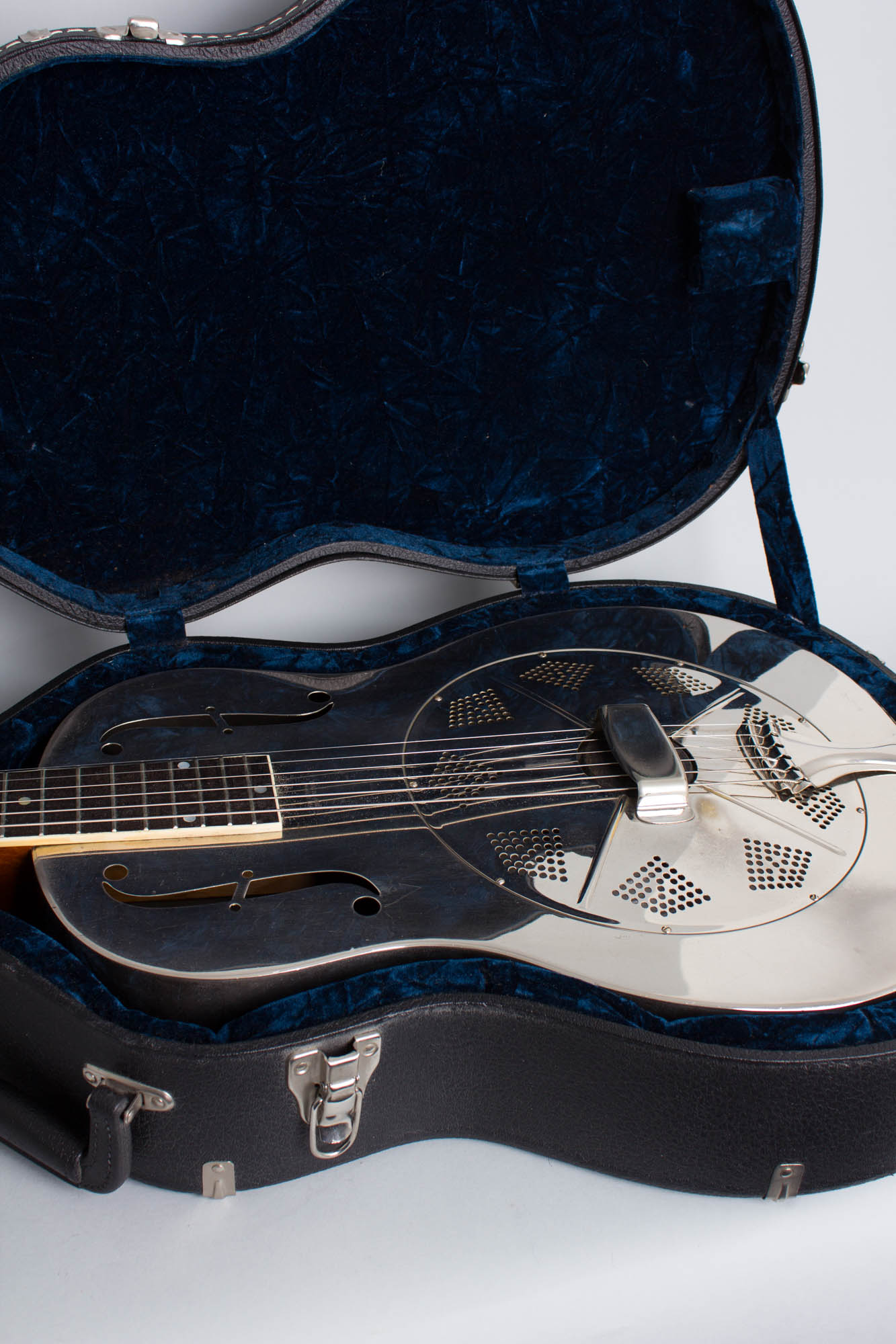 National Style N Resophonic Guitar (1932)