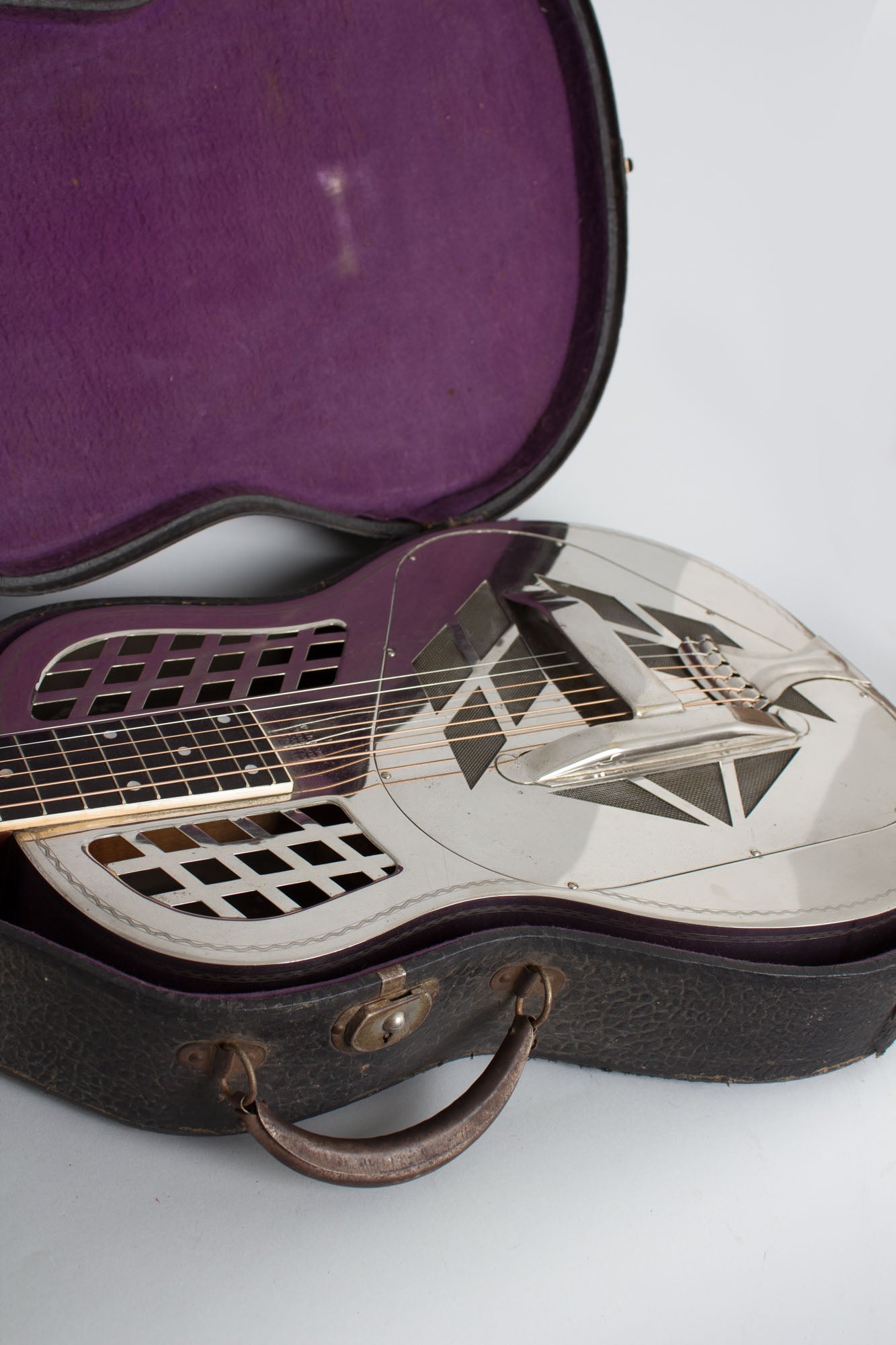 National Style 1 Tricone Roundneck Resophonic Guitar (1935)
