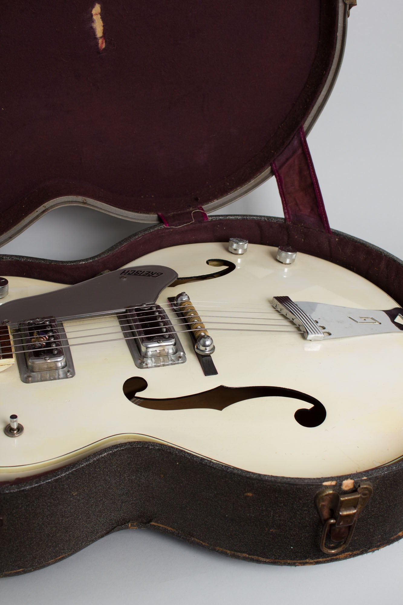 Gretsch Model 6117 Double Anniversary White Arch Top Hollow Body Electric Guitar (1968)