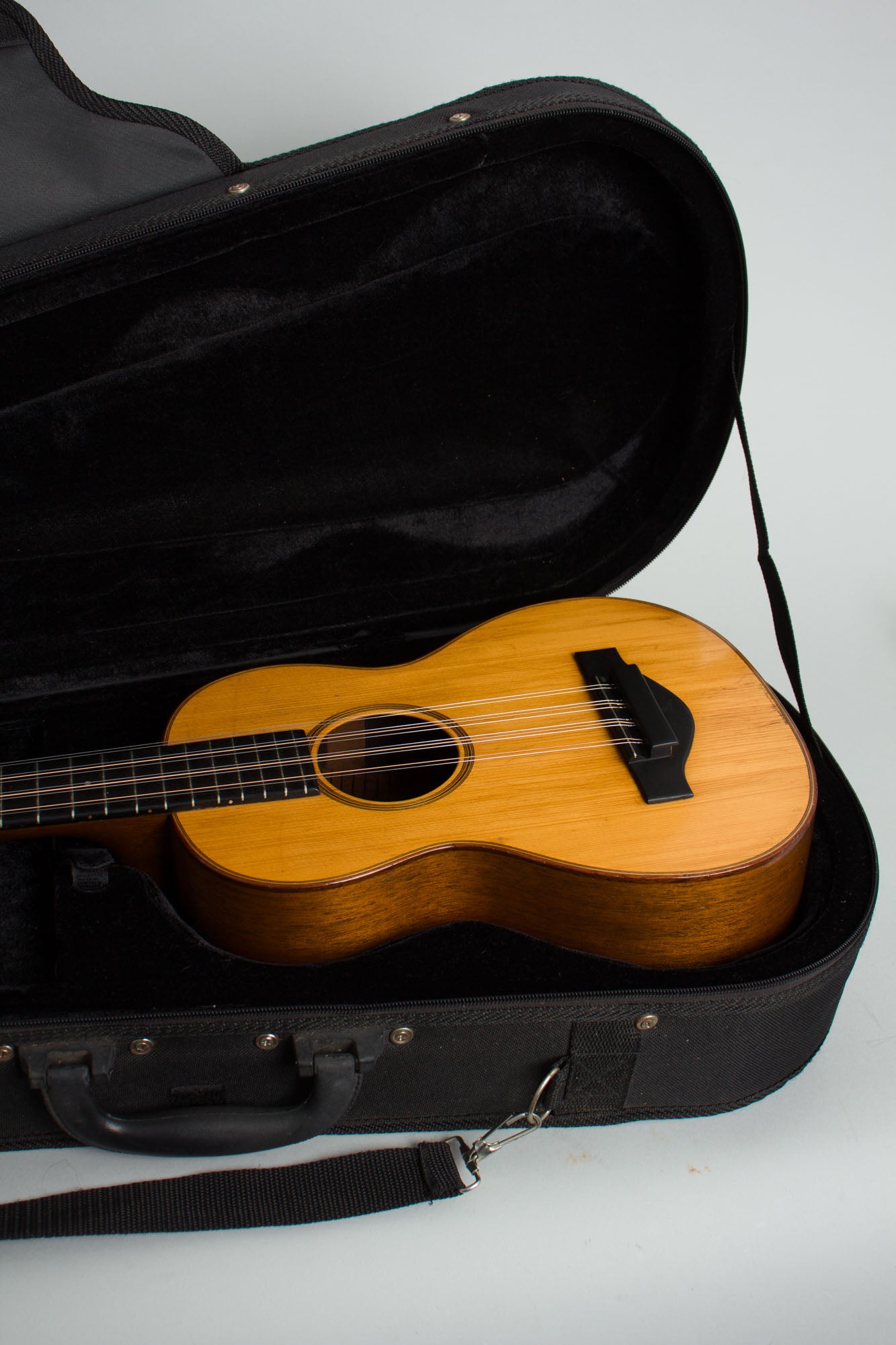 C. F. Martin T-18 Tiple (1924)