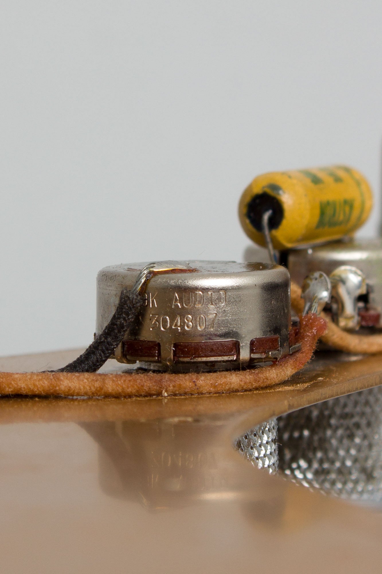 Fender Musicmaster Solid Body Electric Guitar (1958)