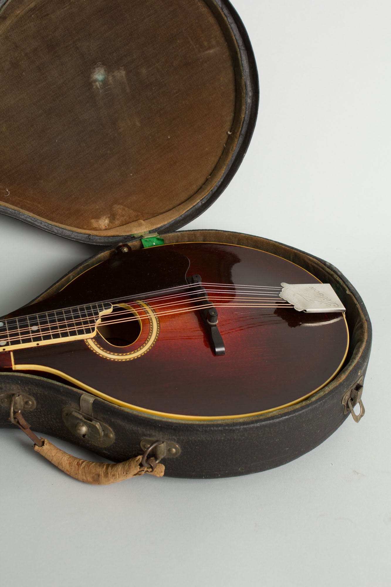Gibson Model A-4 Snakehead Carved Top Mandolin (1923)