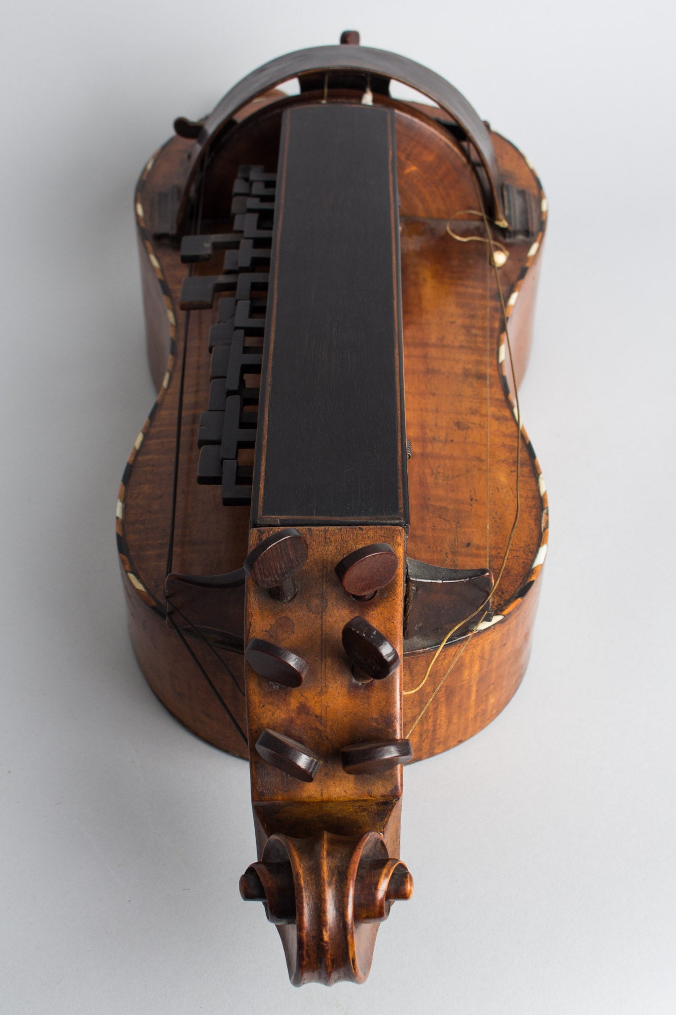 unknown Guitar Shaped 6 String Hurdy-gurdy (late 18th Century)